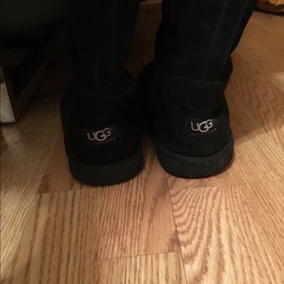 Suede Ugghs - Picture 4 of 5